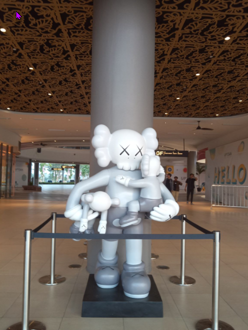 uniqlo di Semarang